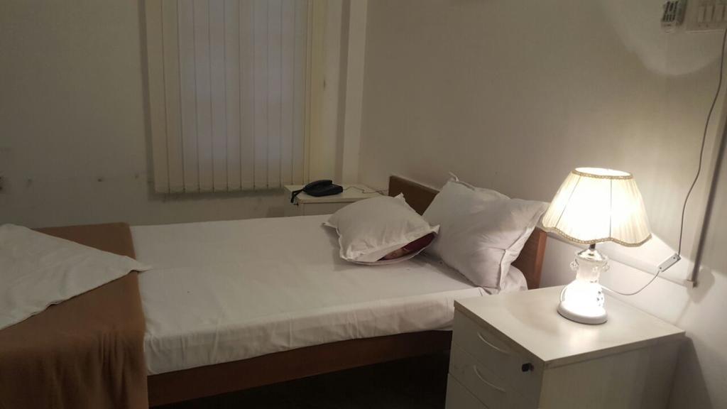 Park Banjara Guest House Hyderabad Ngoại thất bức ảnh